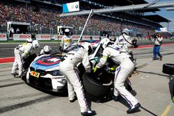 Pit stop, Tom Blomqvist, BMW Team RBM, BMW M4 DTM