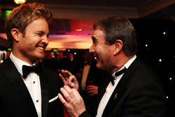 Le Champion du monde de F1 Nico Rosberg, Mercedes AMG F1, Nigel Mansell