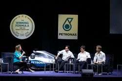 Nico Rosberg, Mercedes AMG F1, mit Toto Wolff, Mercedes-Sportchef