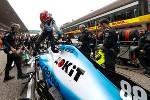 Robert Kubica, Williams Racing, on the grid