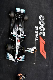 Yarış galibi Lewis Hamilton, Mercedes AMG F1, Parc Ferme