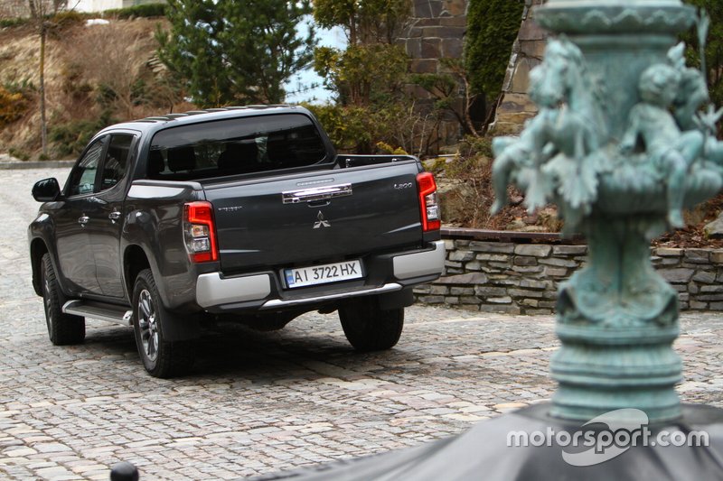 Mitsubishi L200
