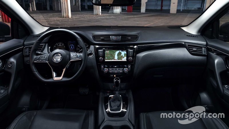 Nissan Rogue Sport 2020 року