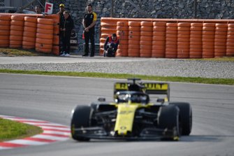Daniel Ricciardo, Renault F1 Team ve Alain Prost, Renault F1 Team Danışmanı ve Nico Hulkenberg, Renault F1 Team R.S. 19