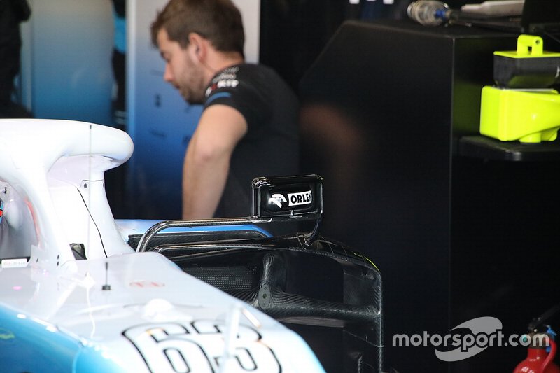 Williams Racing FW42 mirror detail