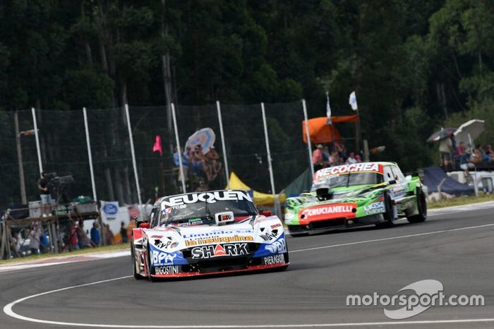 Juan Cruz Benvenuti, Laboritto Jrs.