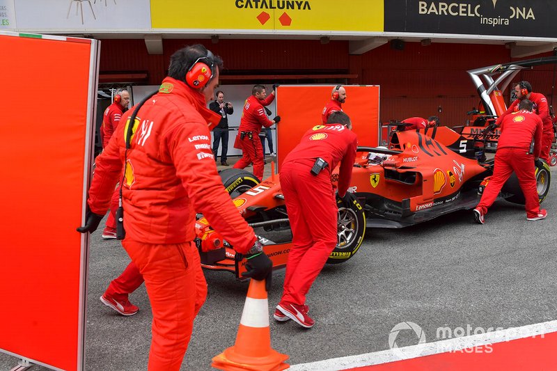 Sebastian Vettel, Ferrari SF90, makes a pit stop