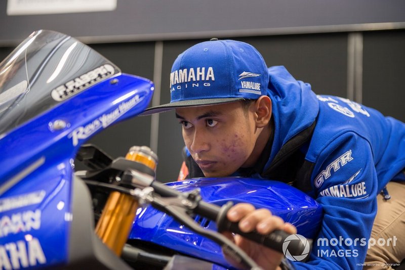 Galang Hendra, Semakin di Depan - Biblion MotoXRacing