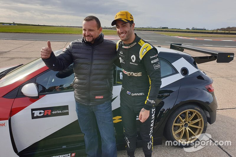Daniel Ricciardo, Milenko Vuković and the Renault Mégane TCR by Vukovic