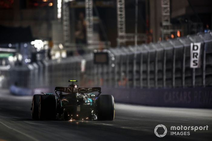 Lewis Hamilton, Mercedes F1 W15 