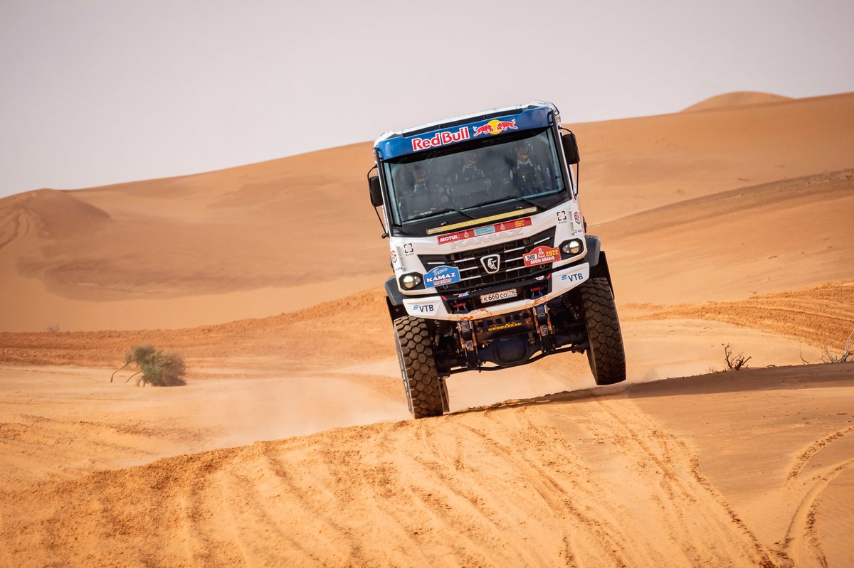 #500 Kamaz - Master: Dmitry Sotnikov, Ruslan Akhmadeev, Ilgiz Akhmetzianov