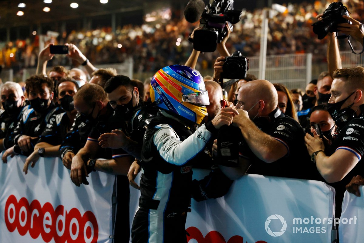 Fernando Alonso, Alpine F1, 3rd position, celebrates with his team in Parc Ferme