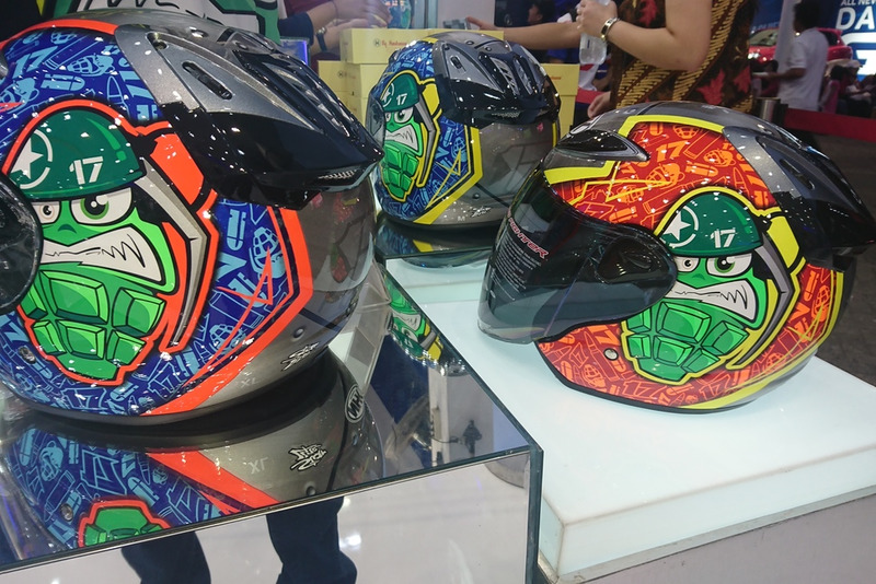 Helm Replika Karel Abraham NHK R6
