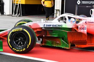 Robert Kubica, Williams FW41 with aero paint over the whole car