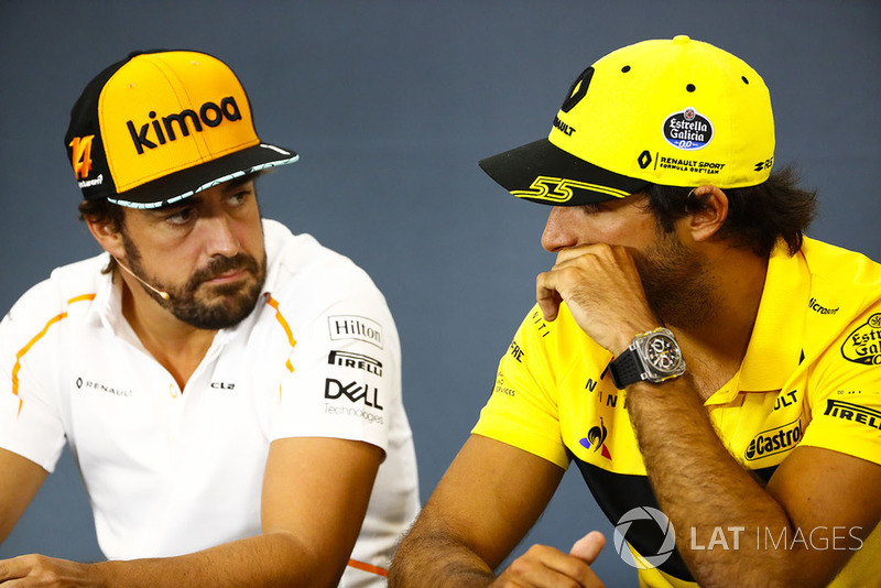 Fernando Alonso, McLaren, and Carlos Sainz Jr., Renault Sport F1 Team, in the Thursday press conference