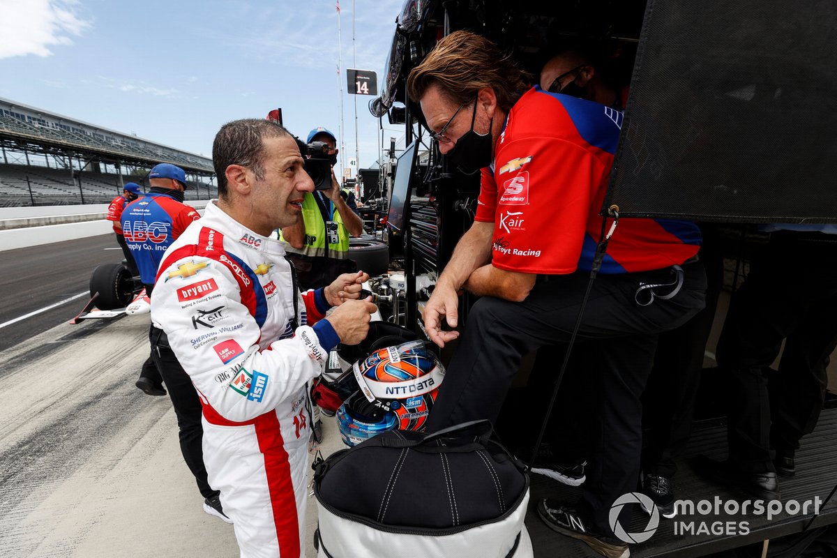 Tony Kanaan, A.J. Foyt Enterprises Chevrolet