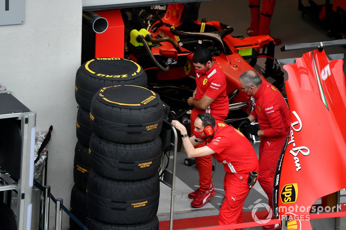 Ferrari si prepara