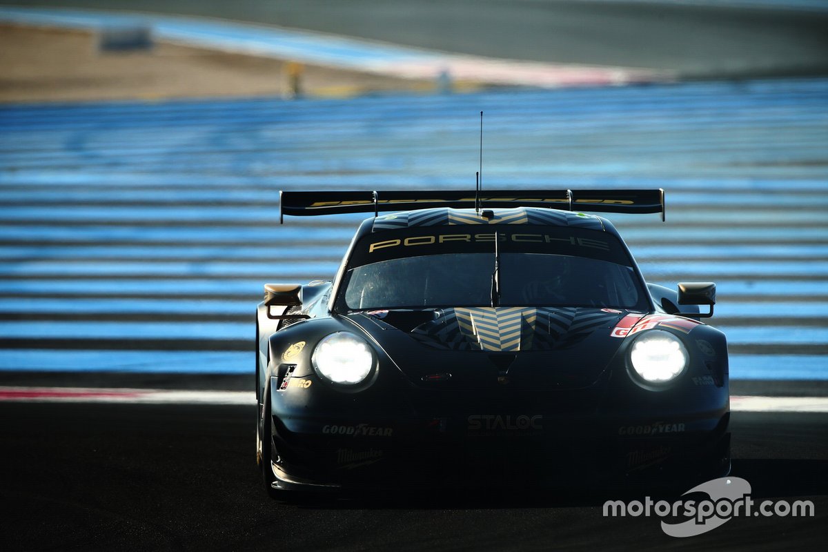 #77 Dempsey - Proton Racing Porsche 911 RSR: Christian Ried, Michele Beretta, Alessio Picariello