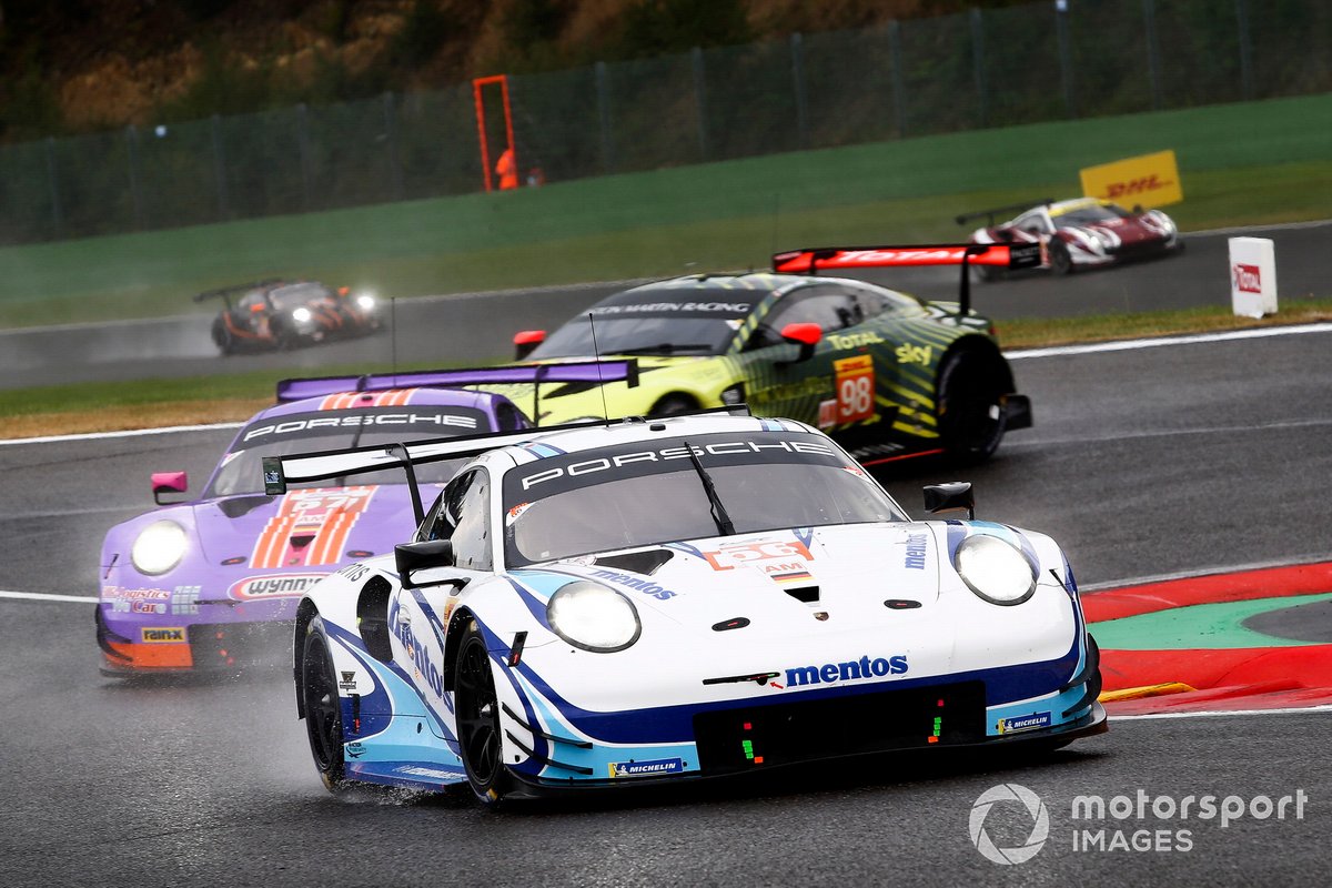 #56 Team Project 1 Porsche 911 RSR: Egidio Perfetti, Laurents Horr, Matteo Cairoli