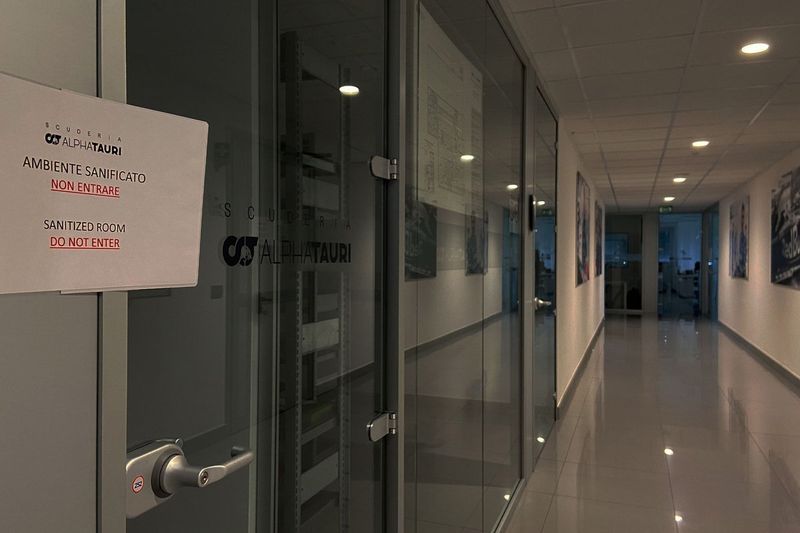 Reapertura de la fábrica de Alpha Tauri