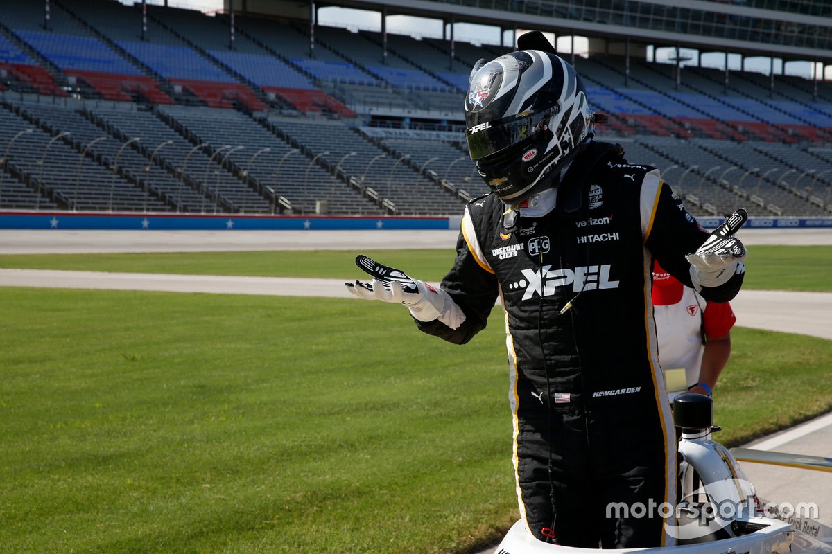 Ganador de la pole Josef Newgarden, Team Penske Chevrolet