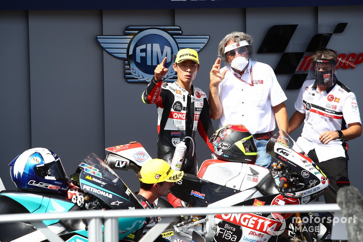 El ganador de la carrera Tatsuki Suzuki, SIC58 Squadra Corse