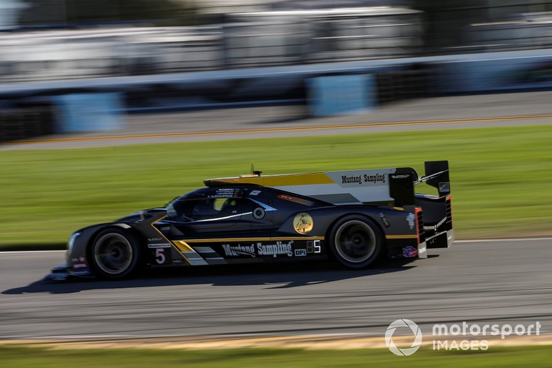#5 Mustang Sampling Racing Cadillac DPi, DPi: Joao Barbosa, Filipe Albuquerque, Christian Fittipaldi