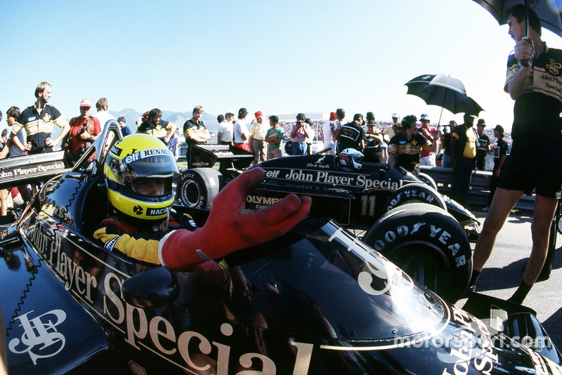 Ayrton Senna, Lotus 97T; Elio de Angelis, Lotus 97T