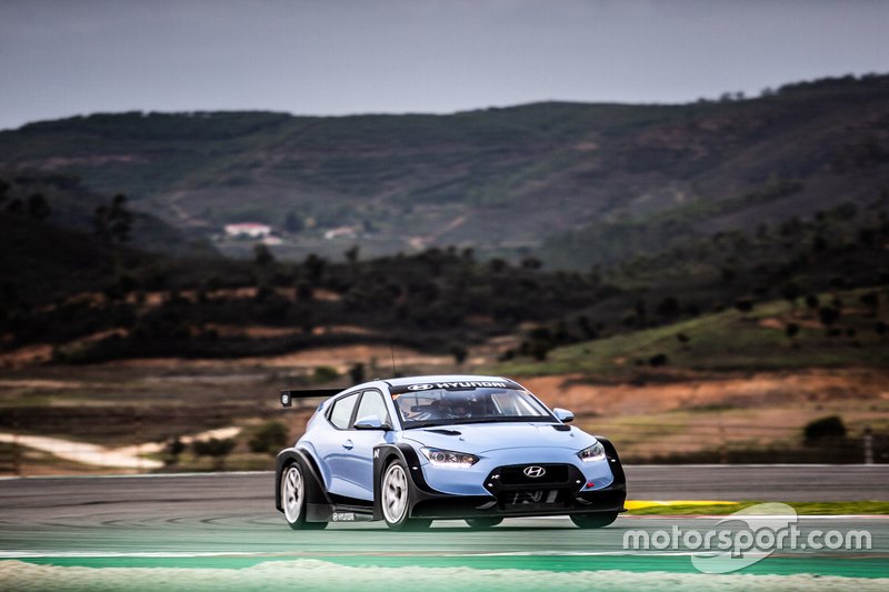 Hyundai Veloster N TCR