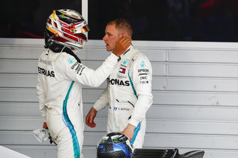 Podyum: Yarış galibi Lewis Hamilton, Mercedes AMG F1 ve 2. Valtteri Bottas, Mercedes AMG F1
