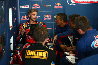 Leon Camier, Honda WSBK Team
