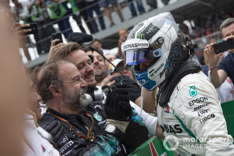 Valtteri Bottas, Mercedes AMG F1 celebra en Parc Ferme