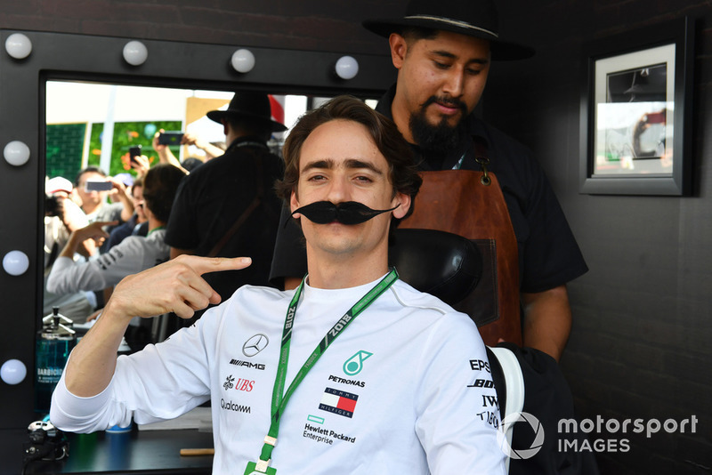 Esteban Gutierrez at Movember Barbers shop 