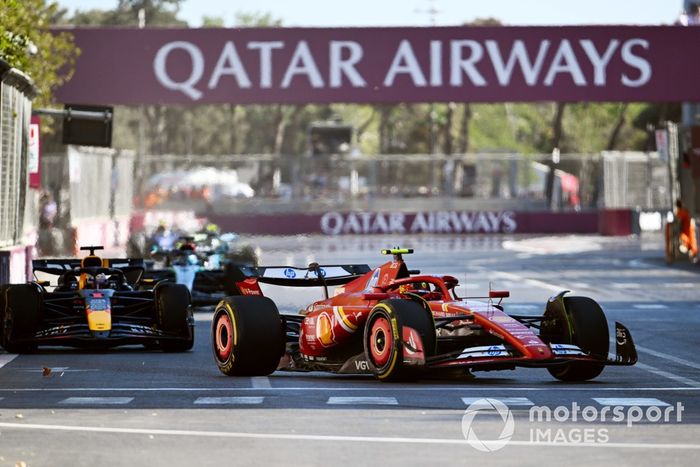 Carlos Sainz, Ferrari SF-24, Max Verstappen, Red Bull Racing RB20