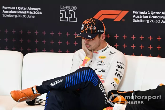 Max Verstappen, Red Bull Racing, 1ª posição, na conferência de imprensa após o Sprint