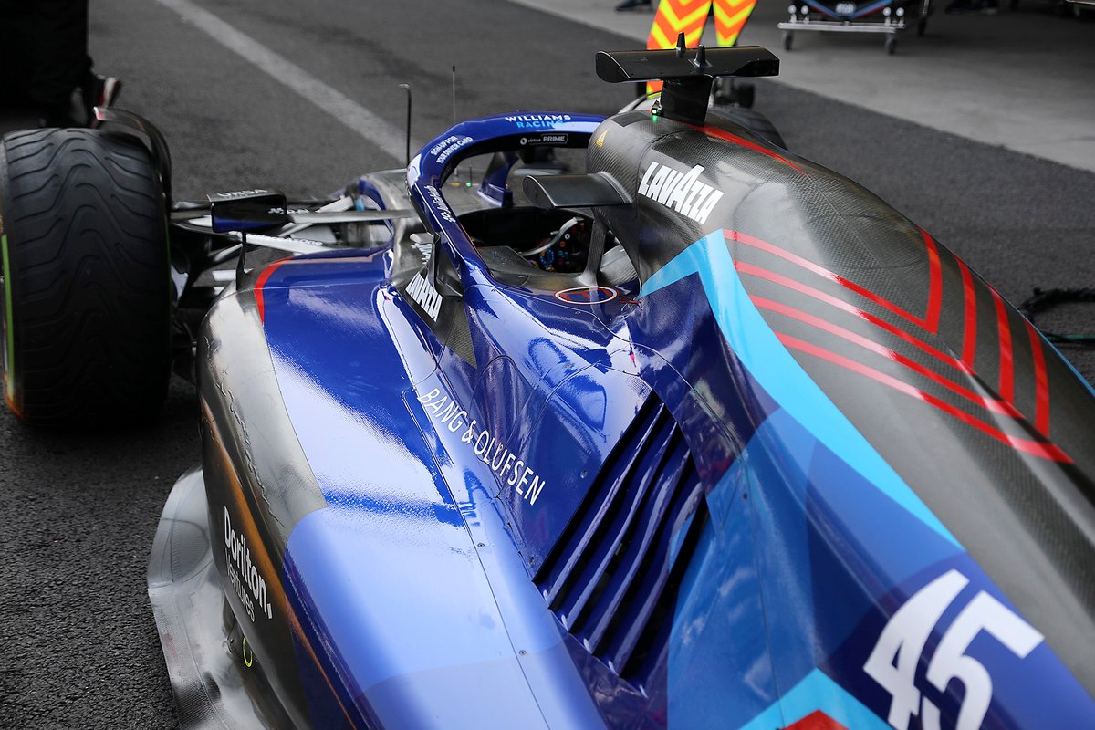 Williams FW44: Seitenkasten und Motorhaube