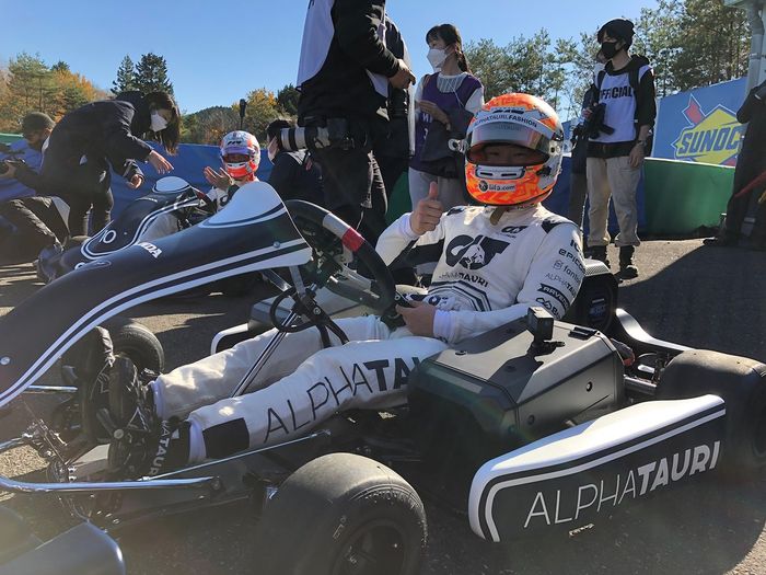 Yuki Tsunoda en el Honda Racing Thanks Day 2022