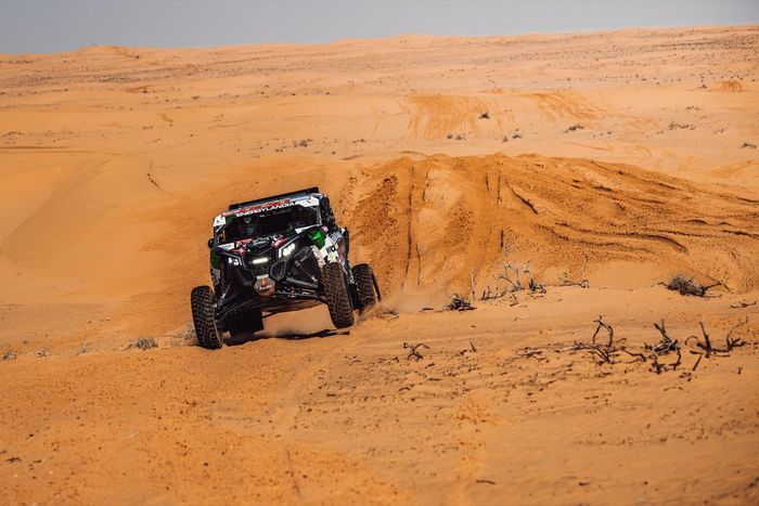 #428 Cobant-Energylandia Rally Team BRP: Eryk Goczal, Oriol Mena