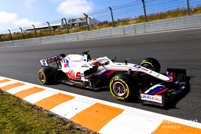 Nikita Mazepin, Haas VF-21