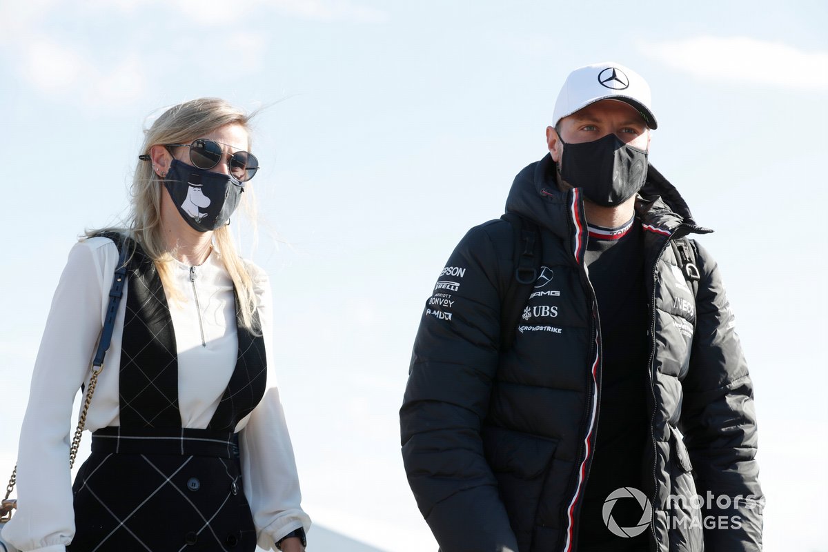 Valtteri Bottas, Mercedes y Tiffany Cromwell
