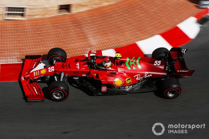 Carlos Sainz Jr., Ferrari SF21