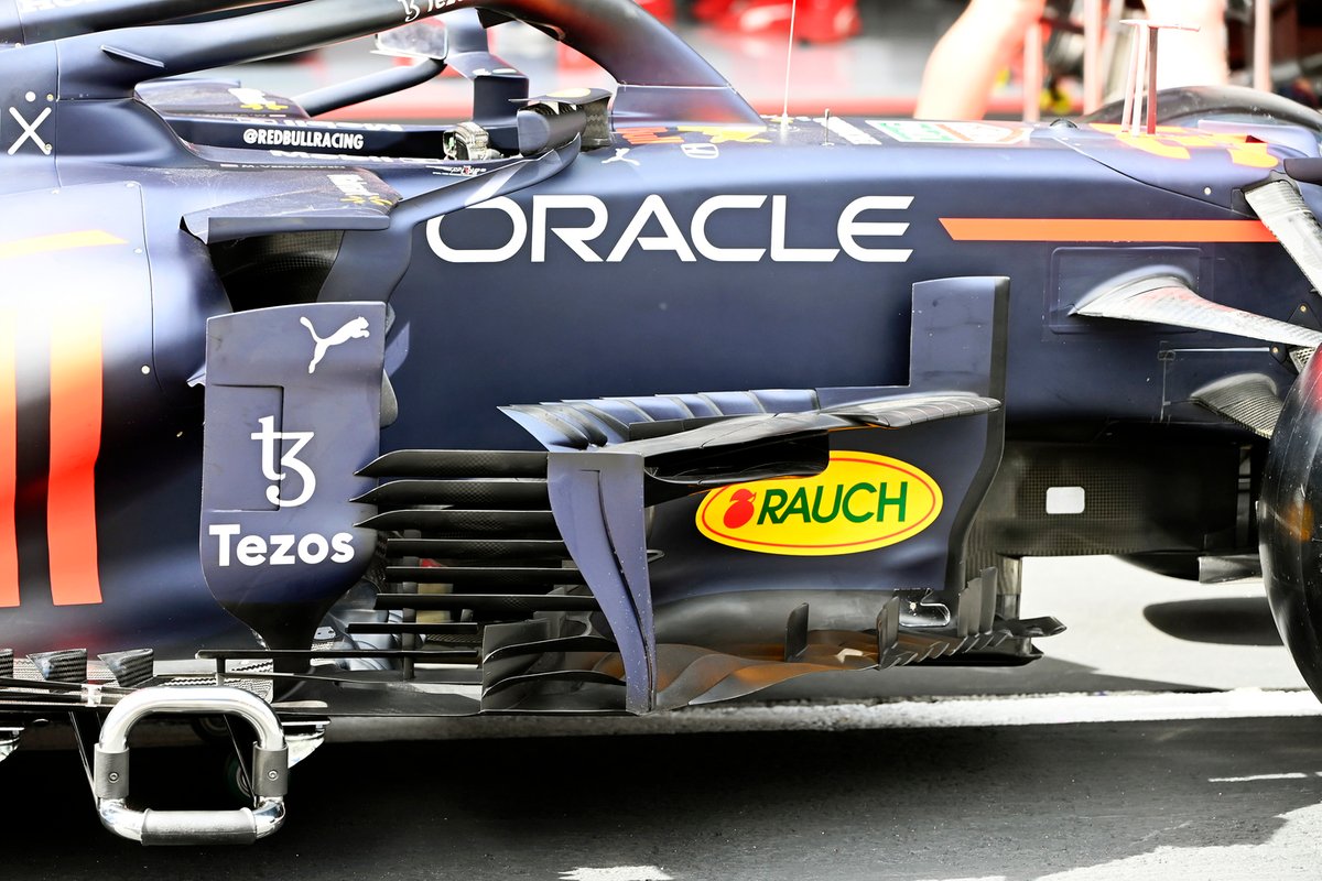 Red Bull Racing RB16B detail