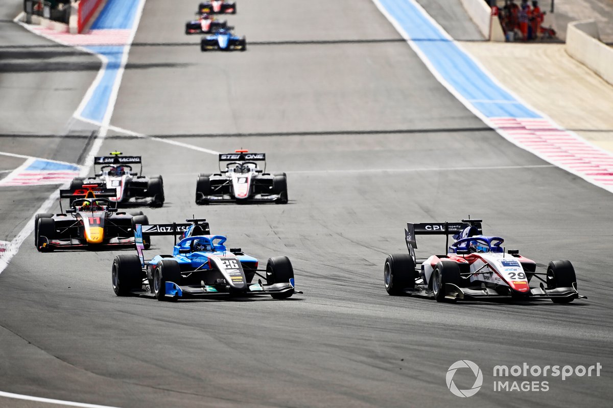 Logan Sargeant, Charouz Racing System y Calan Williams, Jenzer Motorsport