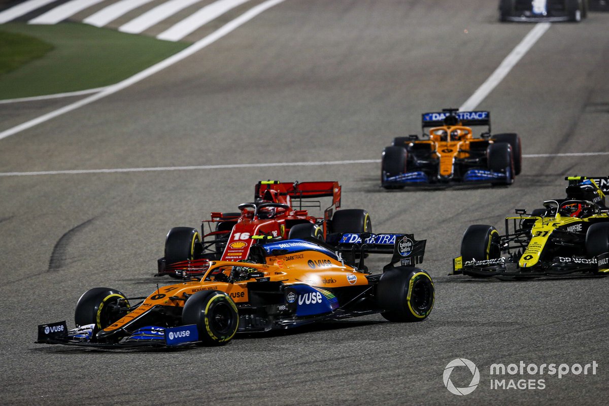 Lando Norris, McLaren MCL35, Charles Leclerc, Ferrari SF1000, Esteban Ocon, Renault F1 Team R.S.20, e Carlos Sainz Jr., McLaren MCL35