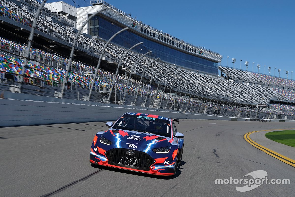 Augusto Farfus, Hyundai Motorsport, Hyundai Veloster N ETCR