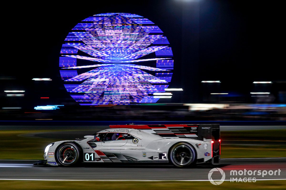 #01 Chip Ganassi Racing Cadillac DPi: Renger van der Zande, Scott Dixon, Kevin Magnussen