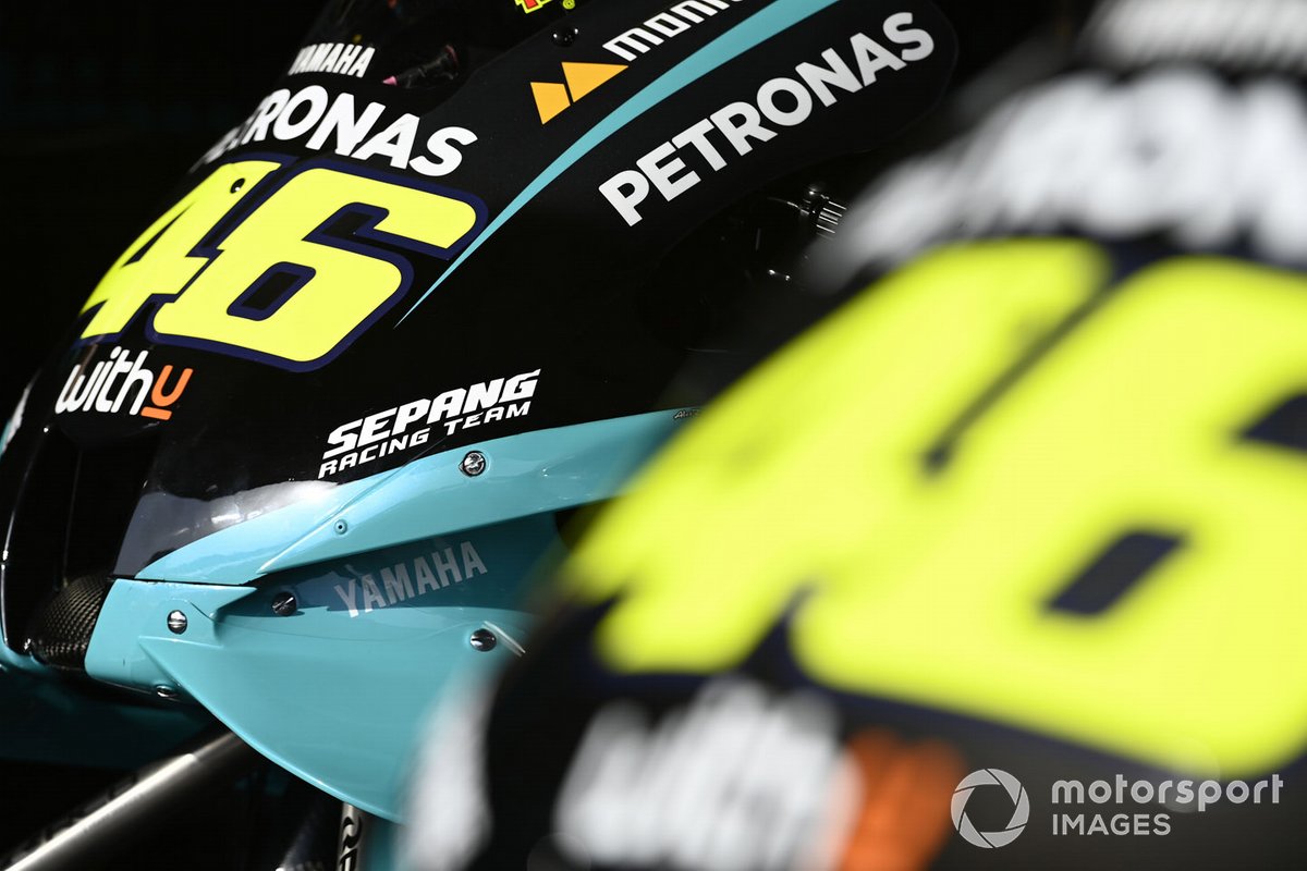 Moto de Valentino Rossi, Petronas Yamaha SRT