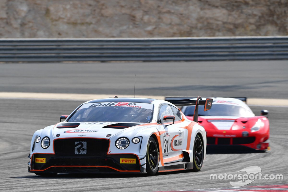 #31 Team Parker Racing, Bentley Continental GT3: Derek Pierce, Euan McKay, Andrew Meyrick