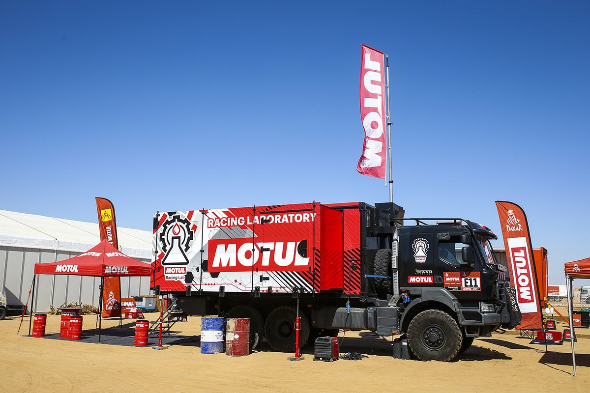 Laboratorio de Motul Racing en el Dakar 2021