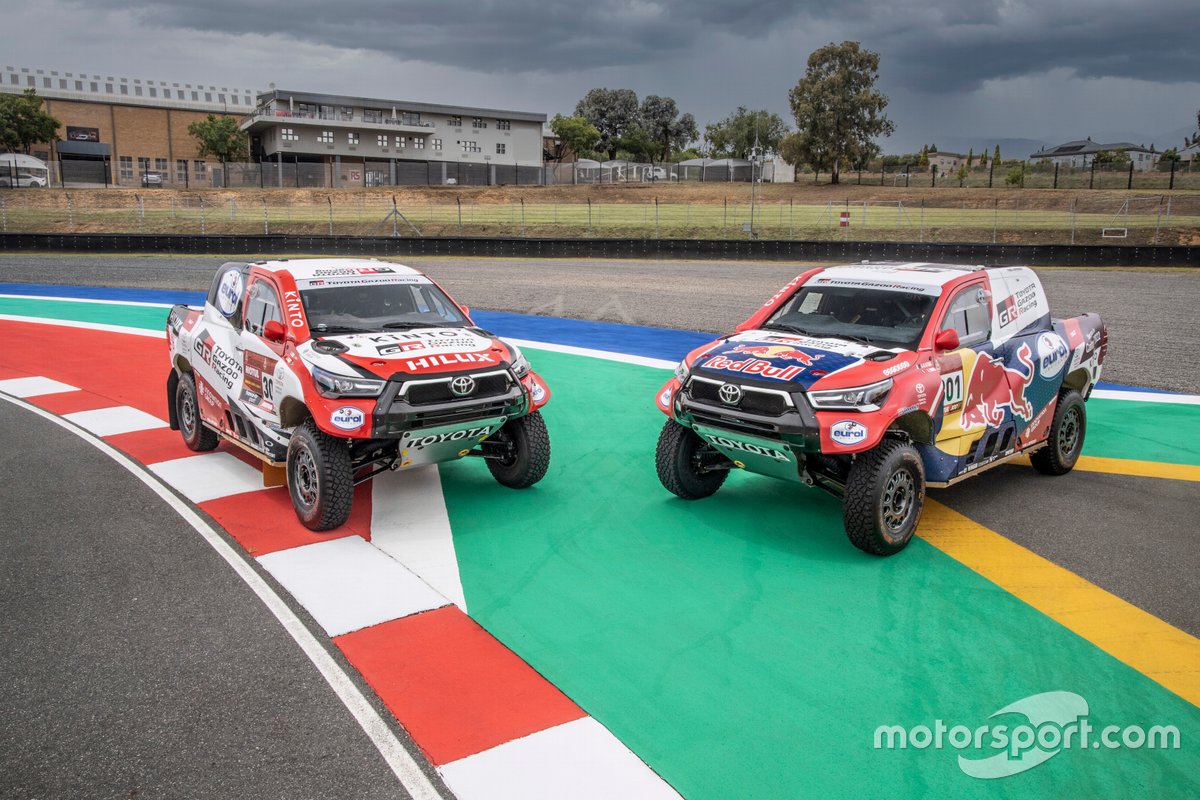 Giniel de Villiers, Nasser Al-Attiyah, Toyota Hilux, Toyota Gazoo Racing